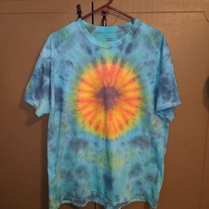 Tie Dye hand-made-- Mens XL (sunflower design)
